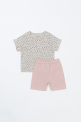 avauma breeze garden baby set oatberry cream, organic cotton summer baby outfit with floral print short sleeve top and pink shorts, soft and breathable baby clothes